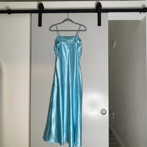Turquoise Blue Silky Dress - Picture 4 of 5